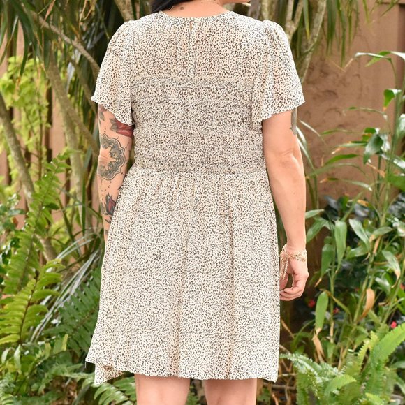 Micro-Leopard Print Smocked Dress - Picture 4 of 5